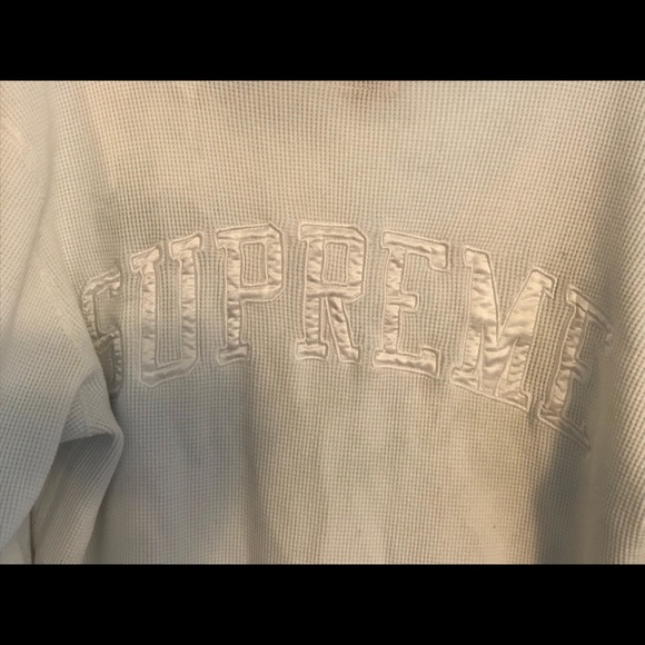 Worn Supreme Hoodie size L - Picture 3 of 3